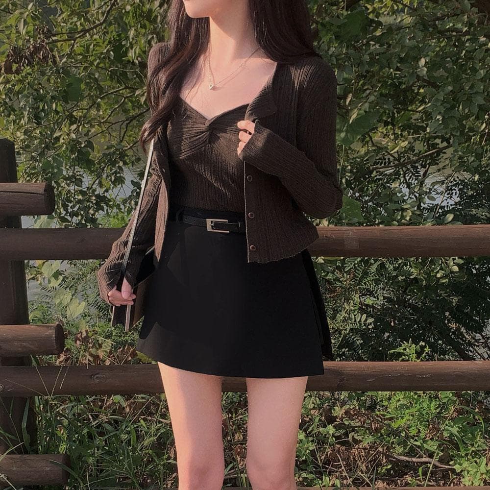 가을아침 여리핏 크롭 가디건 + 꼬임 골지 크롭 나시 투피스 세트 - set