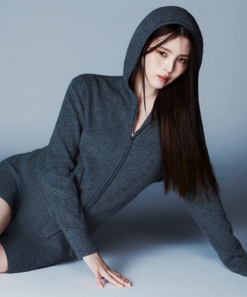 [빅토리아 울] 우먼즈 미니멀 리브드 후디드 니트 집업 [헤더 그레이]