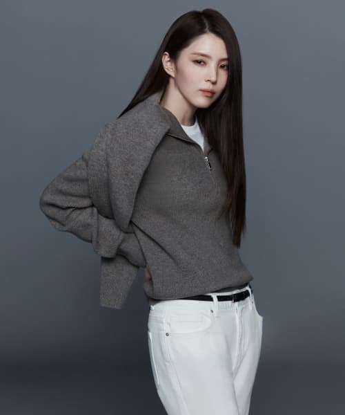 [빅토리아 울] 우먼즈 미니멀 리브드 쿼터 집 스웨터 [토프]
