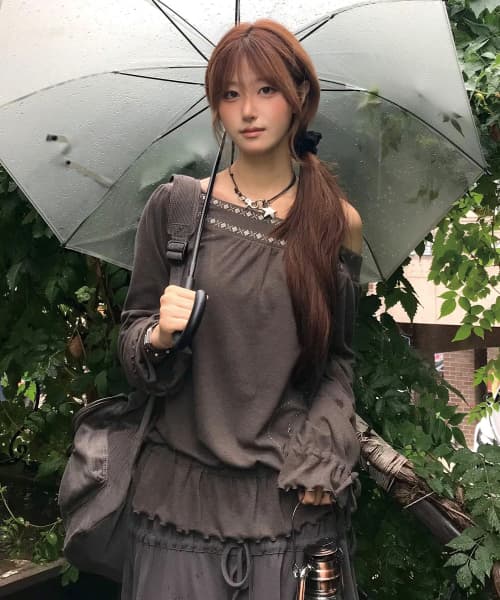 노르딕 니들워크 오프숄더 탑 (브라운)