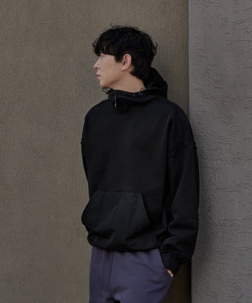 [담OOTD x WMC] 컬러블록 디스트로이드 후디_BLACK