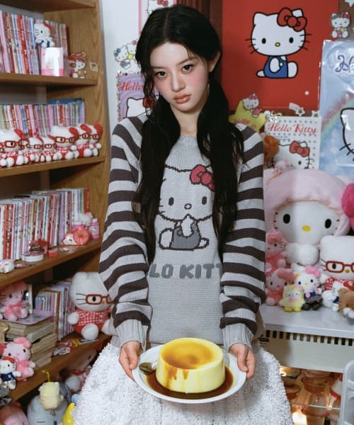 HELLO KITTY NERDY STRIPE RAGLAN KNIT [GREY]