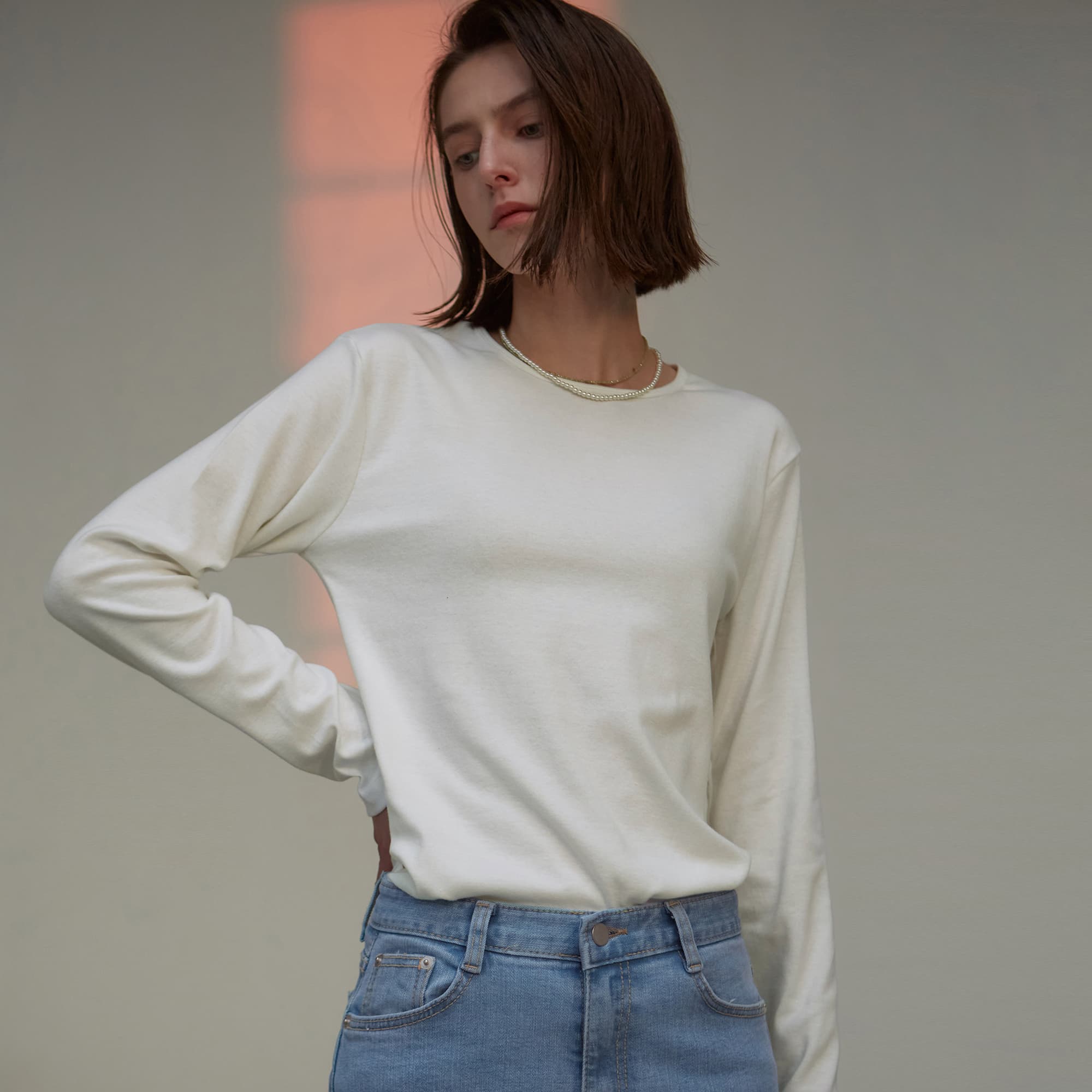 [43th][서예지 PICK] [ESSENTIAL] ESSENTIAL ROUND TOP_10 COLOR