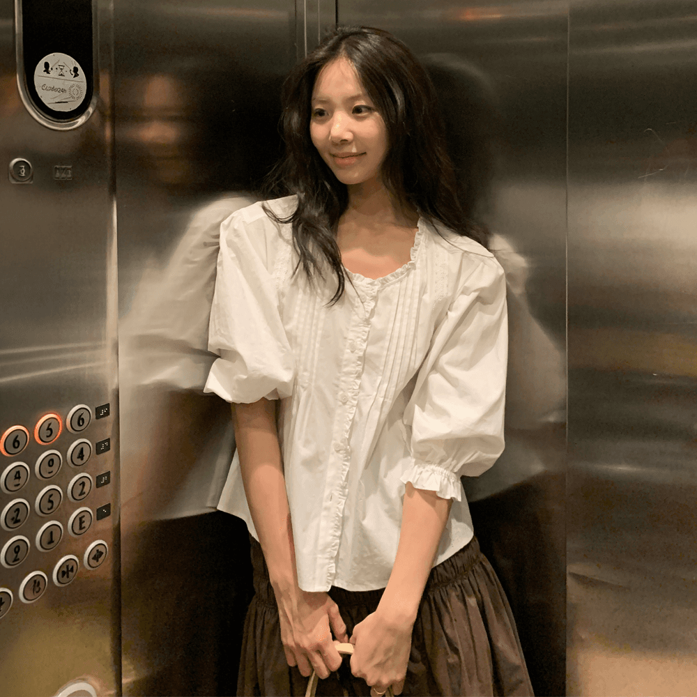 [루피타 X 29editon] PINTUCK LACE FRILL BLOUSE_IVORY