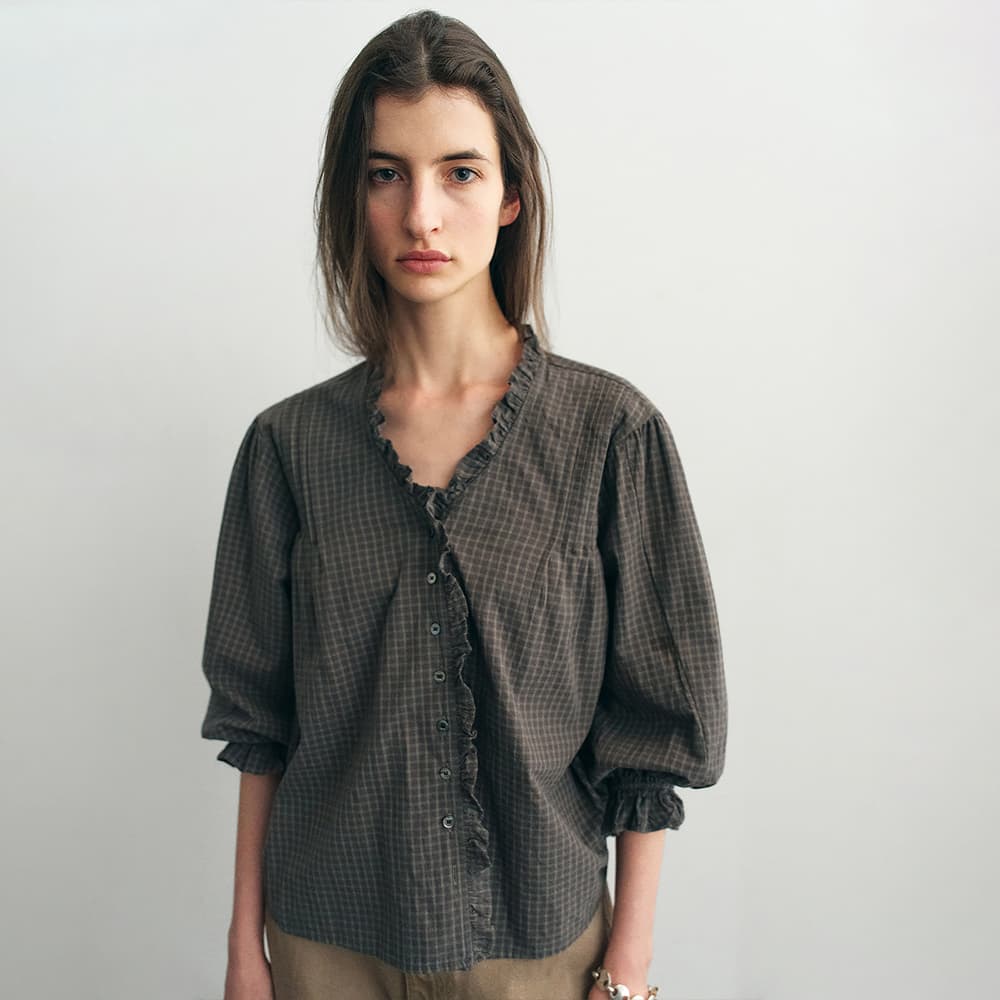 Autumn Mare Frill Blouse_Charcoal Check