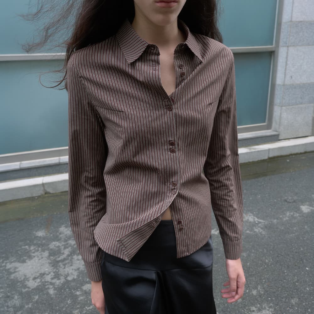 TWIN-BUTTON STRIPE SHIRT_BROWN
