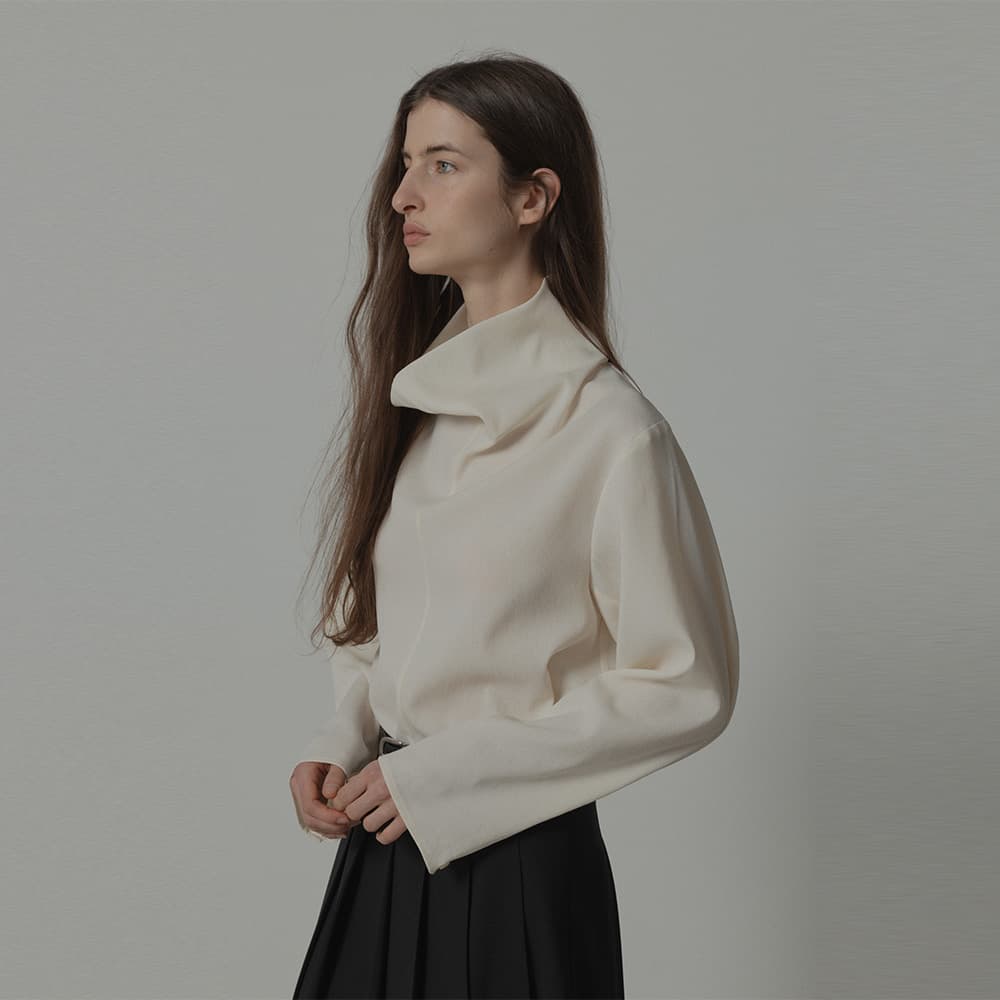 COWL NECK BLOUSE [IVORY] [예약배송 11/11]