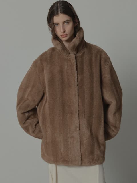 REVERSIBLE FAUX FUR JACKET [BEIGE]