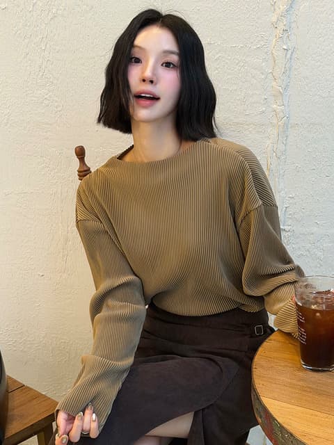 플리츠 모크넥 롱 슬리브 티셔츠 [6COLORS]