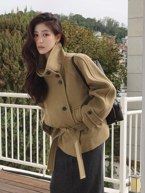 [유니 PICK][단독] 울 하이넥 벨티드 숏 코트_2colors